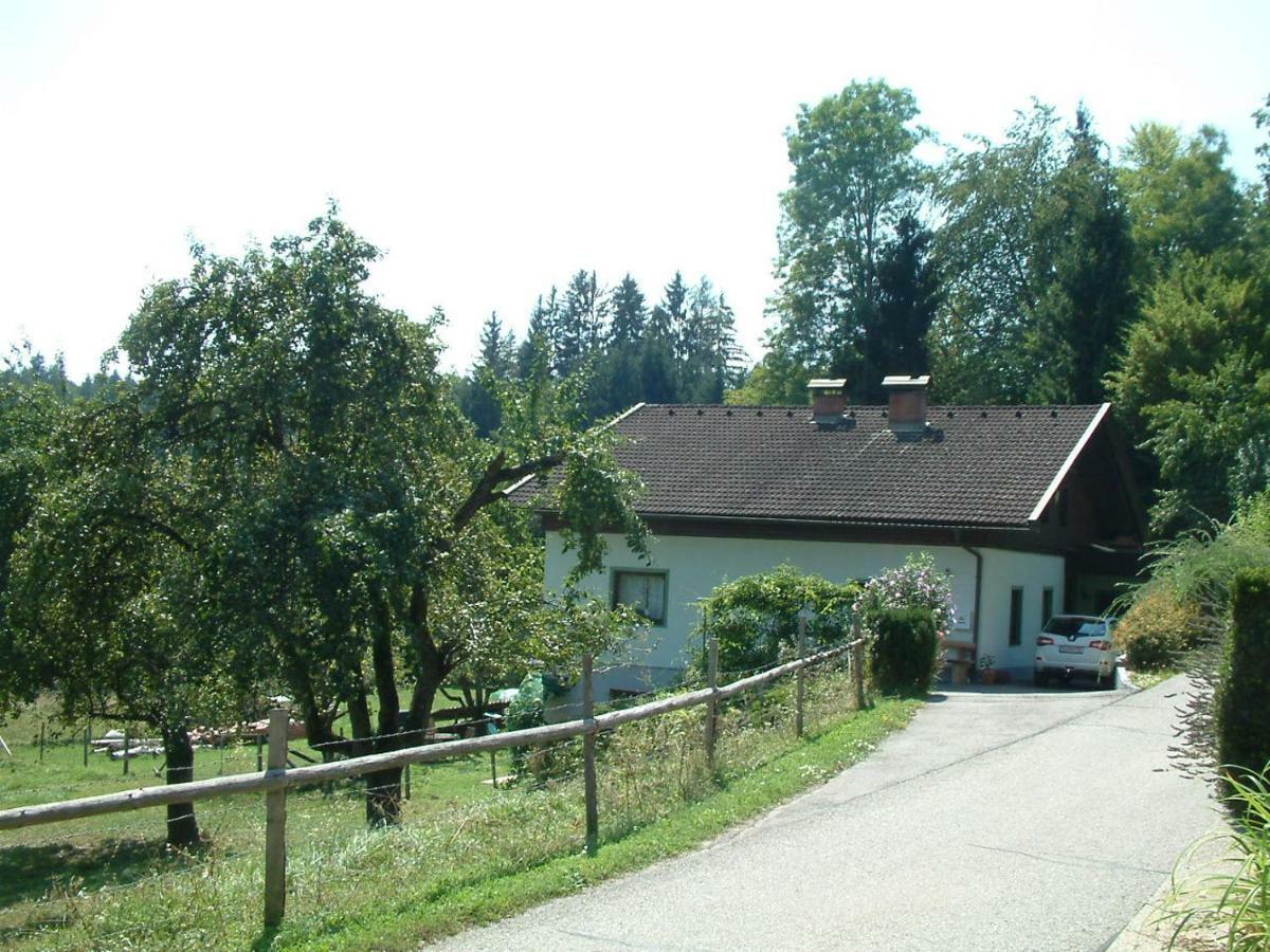 Ferienwohnung Woid Mandl Фельден-ам-Вертерзе Екстер'єр фото